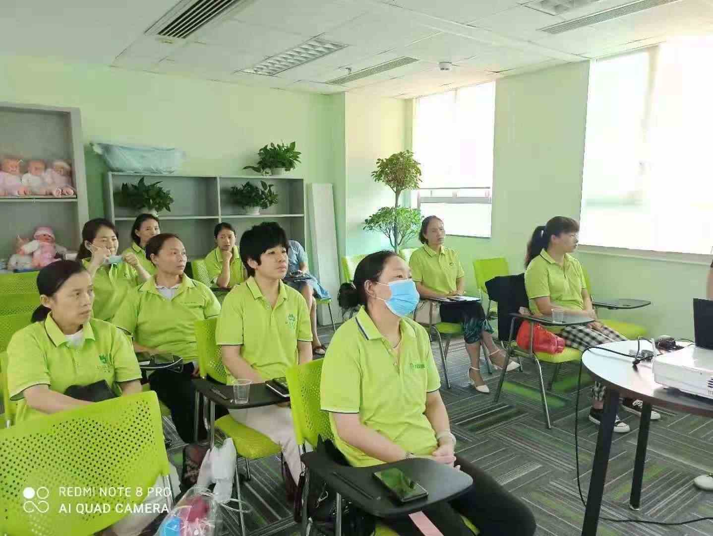 北京大班高端家政阿姨介紹衛生間清潔竅門(mén)