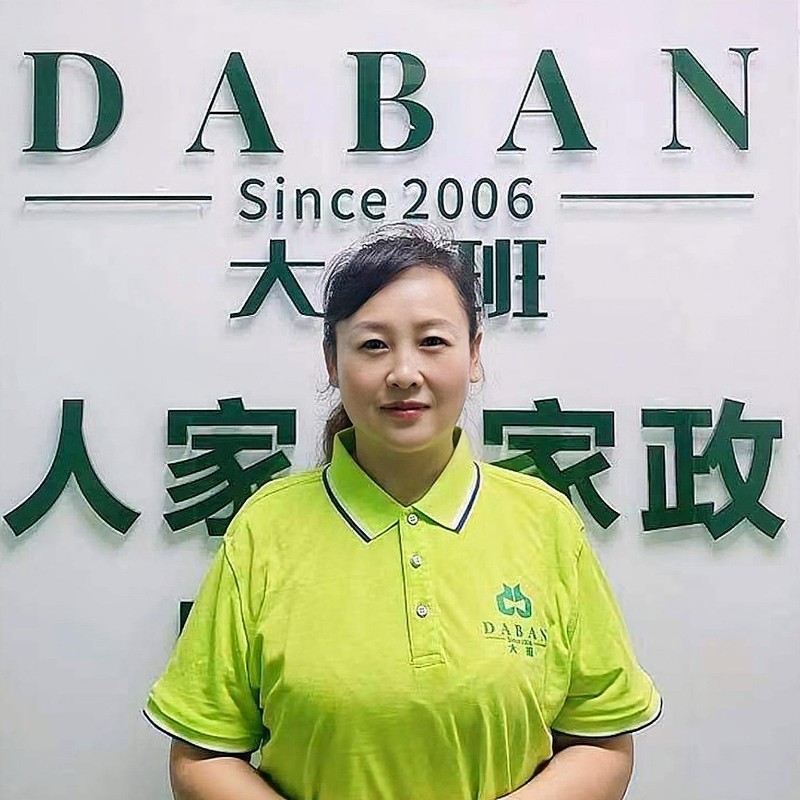 護工怎樣正確照料失能老人（照顧老人的5個(gè)護理方法）